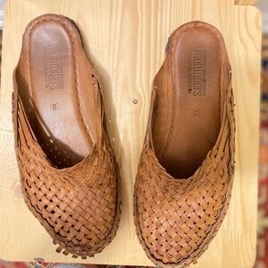 Mohinders handmade slip on sandles